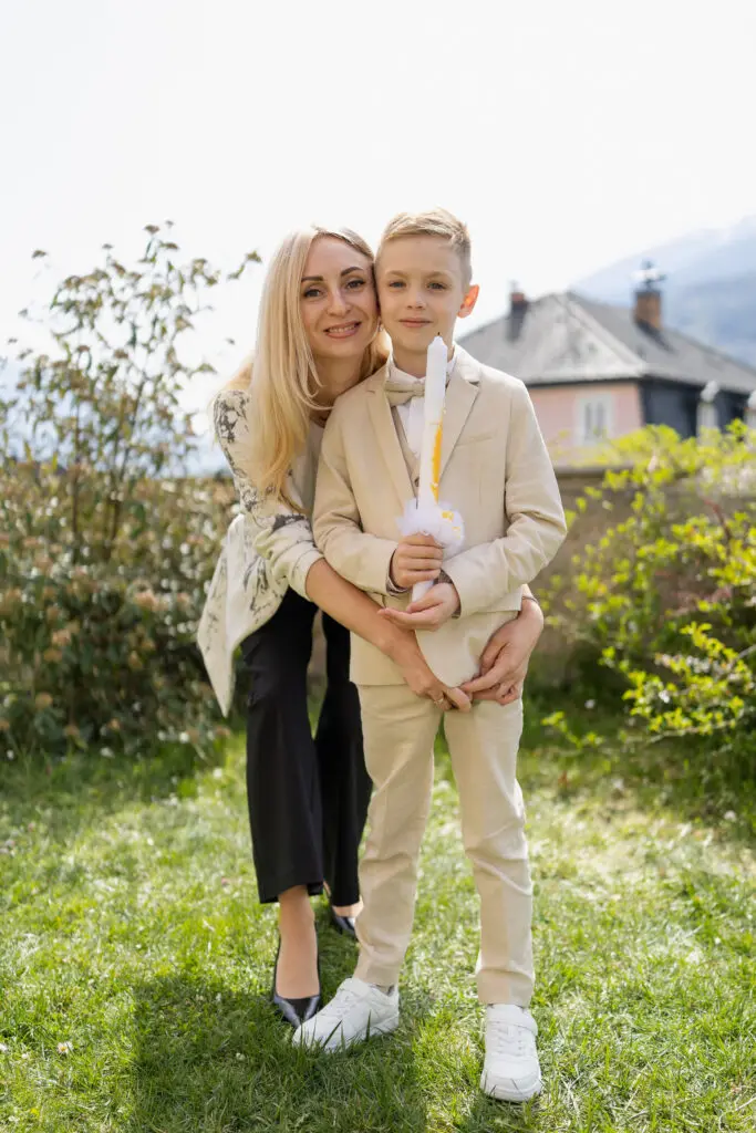 Familienbilder-Erstkommunion-professionelle-Fotos